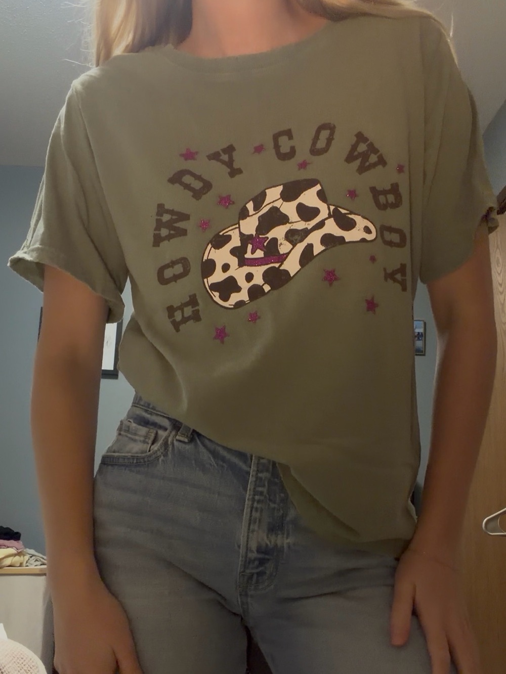 Olive 'Howdy Cowboy' Graphic Short Sleeve Tee